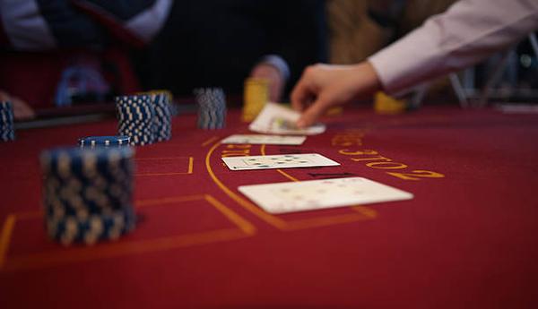 Play Baccarat Games through the best online casino Singapore for Players